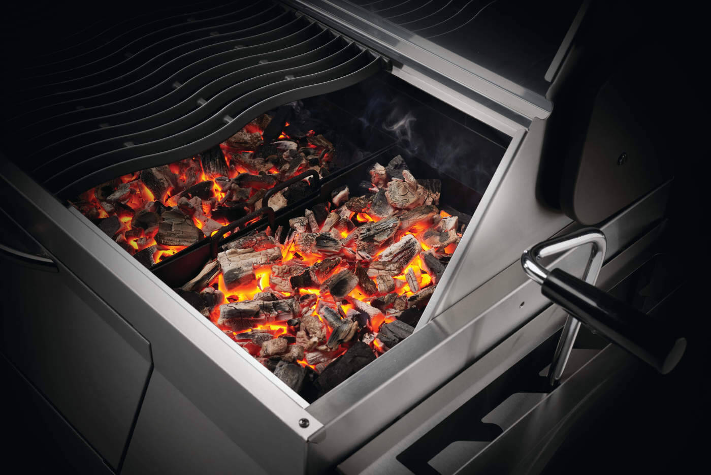 Napoleon - PRO605 Holzkohlegrill Edelstahl