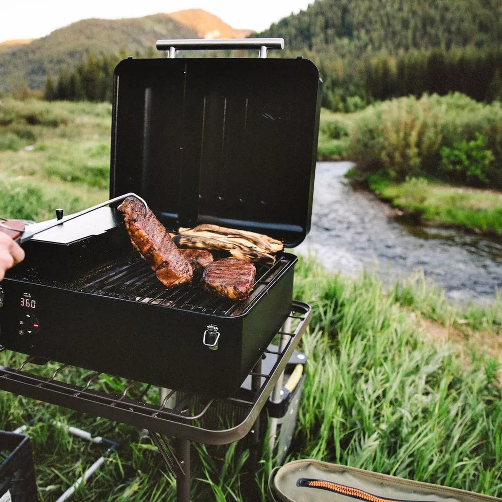 TRAEGER - RANGER Pellet Grill